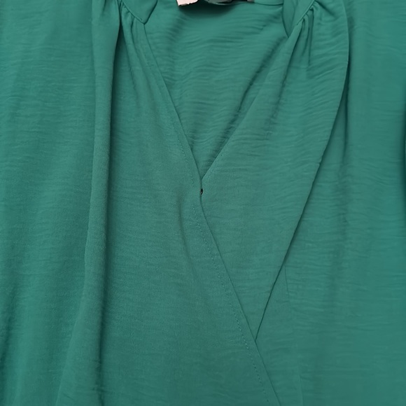 New green romper! Spring! - Picture 2 of 5